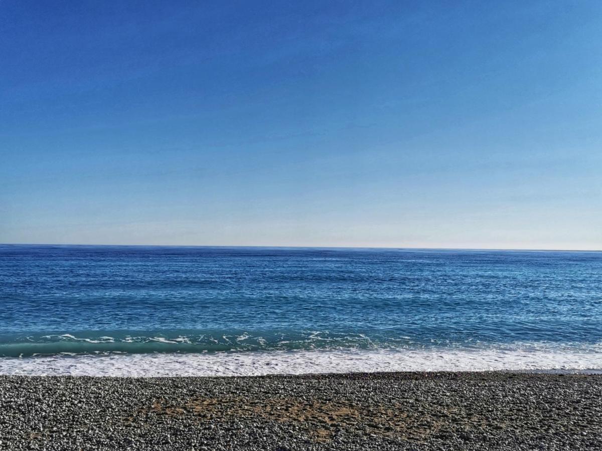 Panoramic Sea View Studio 24H Checkin Cagnes-sur-Mer Exteriör bild